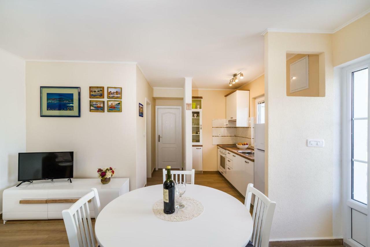 Apartment Long Island Olive